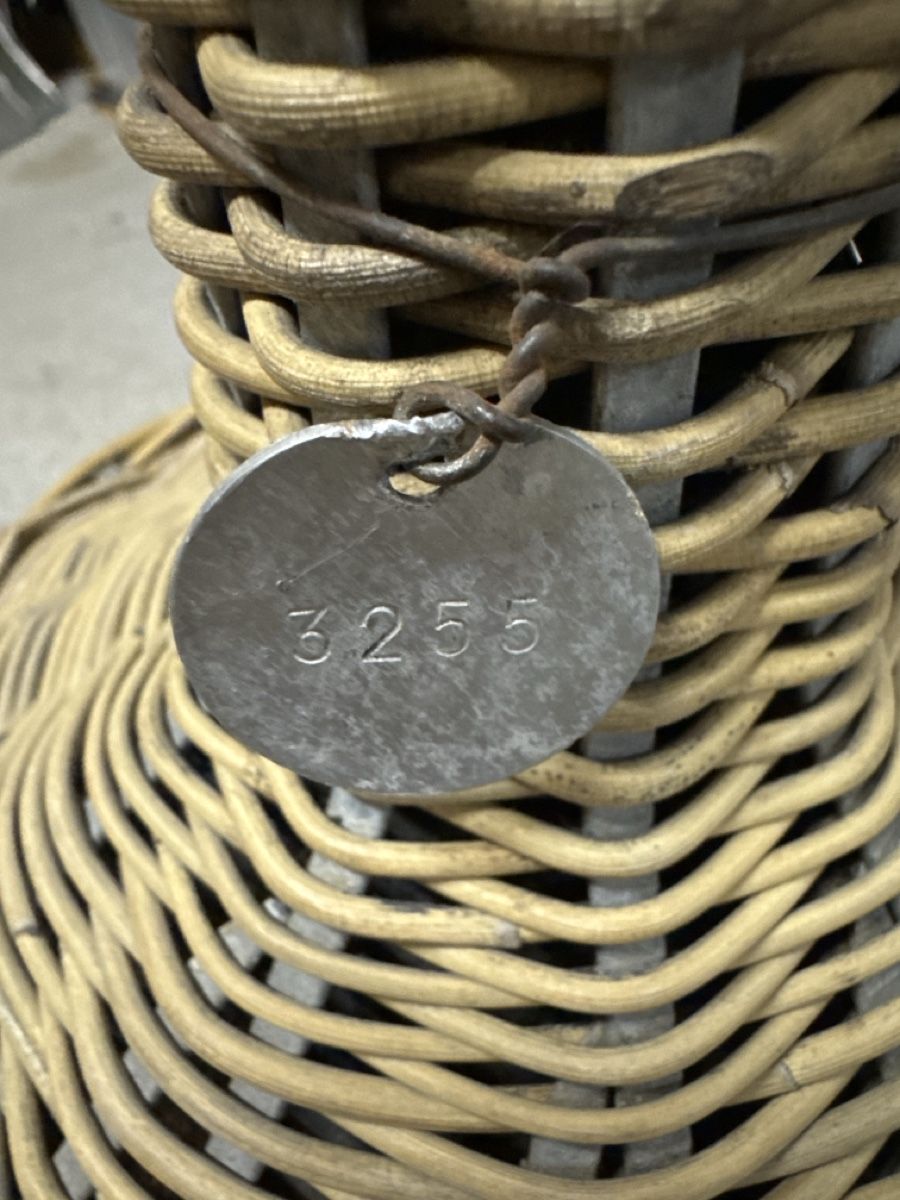 Flaschen: Korbflasche – Gebraucht aus Matten(St.Stephan) von ren_r8tw 1