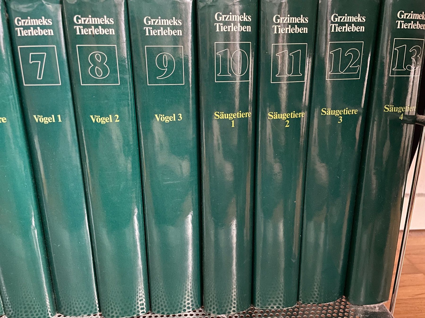 Libri: Grzimeks Tierleben - 13 Bände – Usato da zürich venduto da Sabretooth11 1