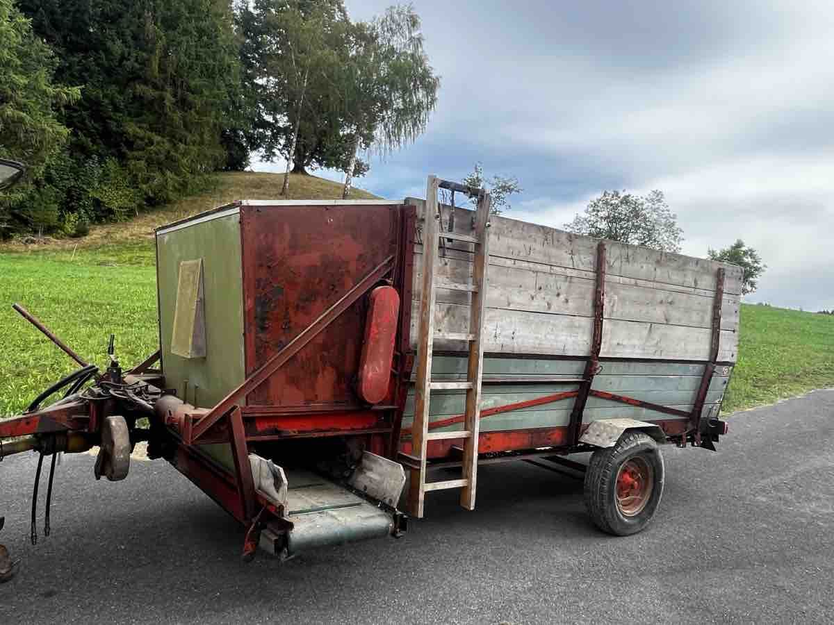 Anhänger: Futterverteilwagen Futterverteiler Dosierwagen – Defekt aus Schüpbach von fedex-pro