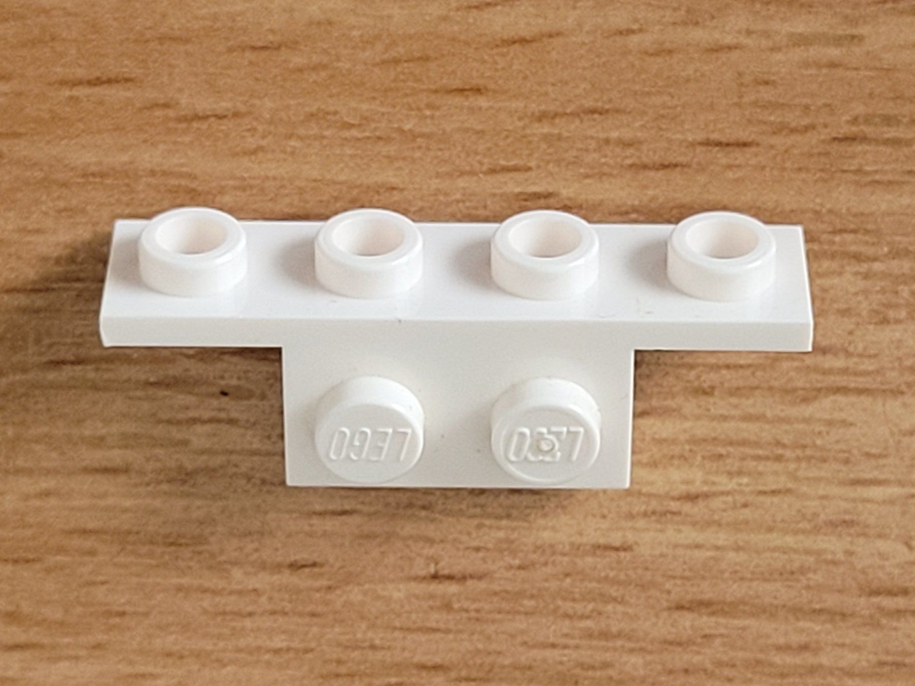 Lego Kit di costruzioni: Lego - Pièce détachée de forme spéciale - 1x blanche – Usato da Payerne venduto da tintin08