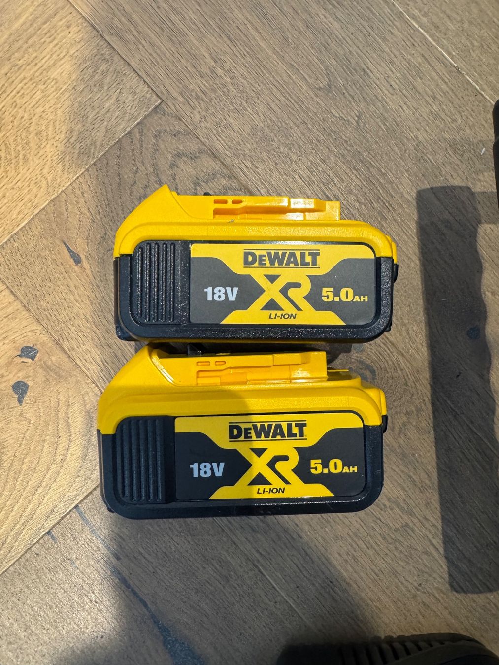Dewalt Tutti gli attrezzi: DeWalt Akku-Kartuschenpistole DCE581NK – Usato da Dietlikon venduto da HighspeedUmzug 2