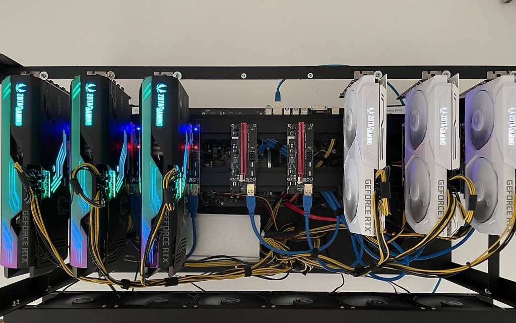 Coin Miner: Mining Rig mit 5x RTX 3070 – Gebraucht aus Pratval von Aperture11 2