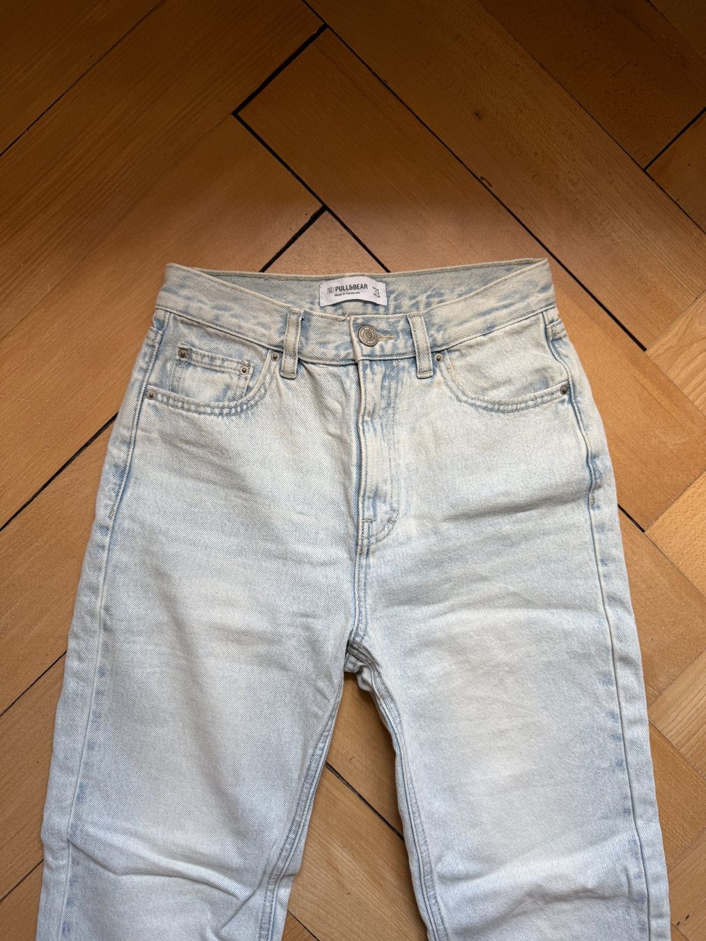 Pull&Bear Jeans: PULL & BEAR - Jeans hellblau 34 – Usato da Zürich venduto da Diazaio 1