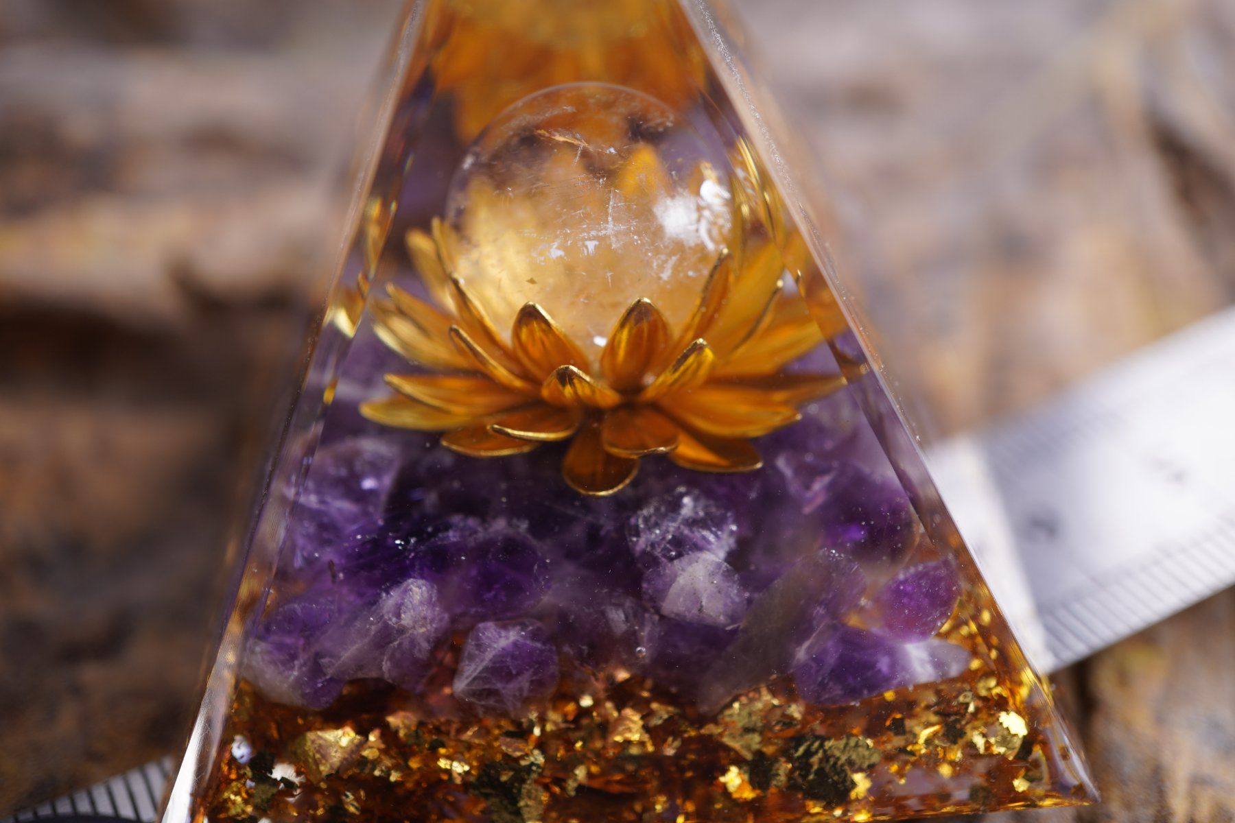 Minerali & Pietre curative: Orgonit Pyramide Amethyst   Räumung    (1) – Nuovo e nell'imballaggio originale da Eschenbach SG venduto da topstone 7