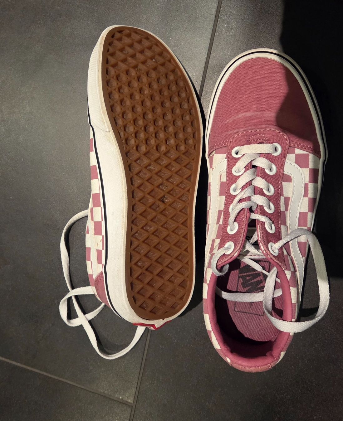Vans Schuhe für Mädchen: Vans Grösse 38 – Gebraucht aus Sursee von Ventiduese 1