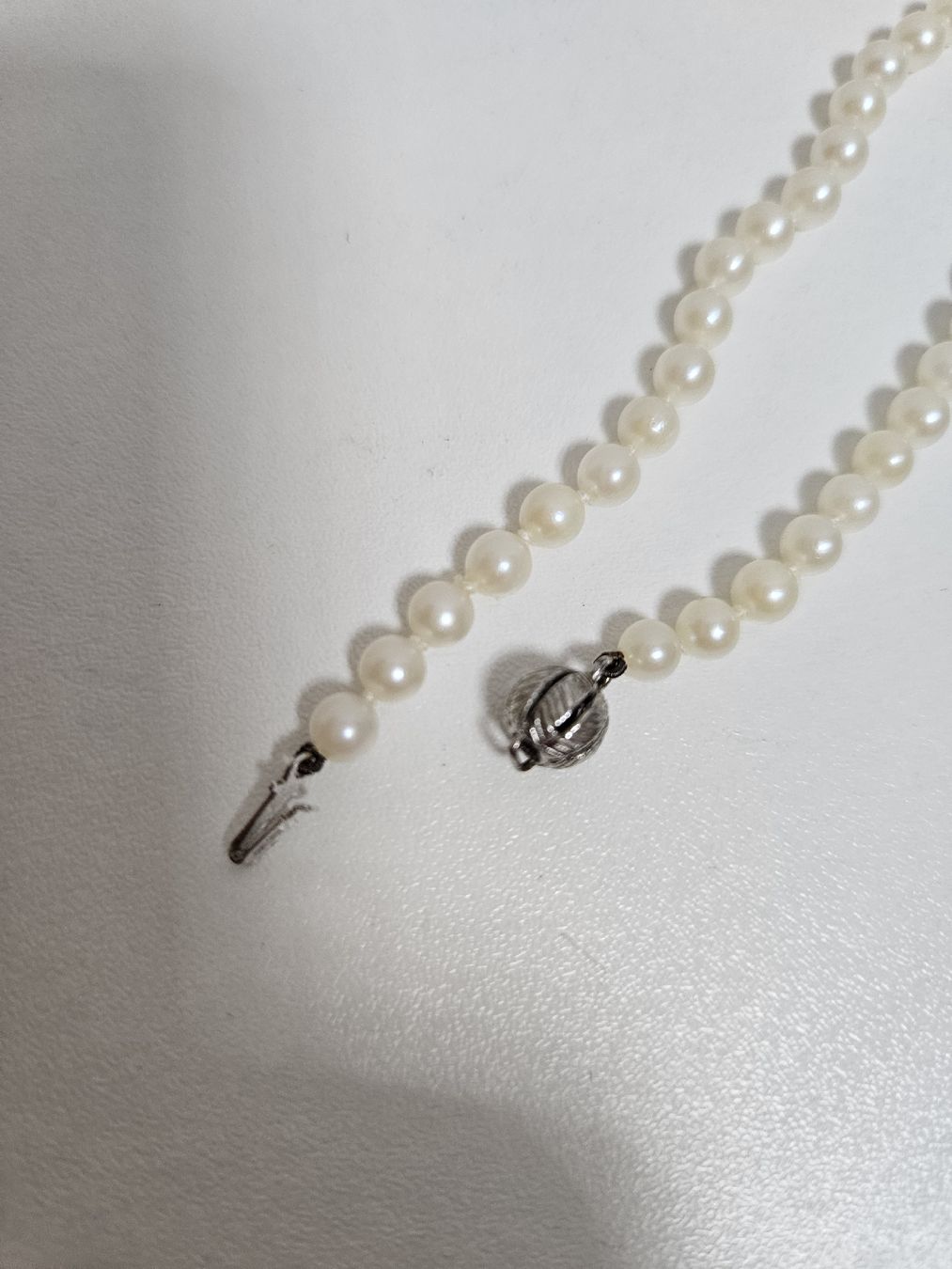 Perlen (unechte): Perlenkette mit 925 Silber Verschluss  – Gebraucht aus Schlieren von Bestleo 4