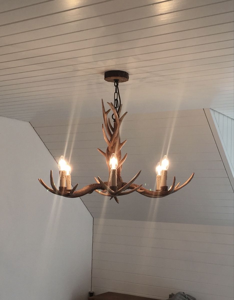 Lampadari & plafoniere: Deckenleuchte Kronleuchter Hirschgeweih-Optik 6-Flammih – Usato da Gümligen venduto da Luca333