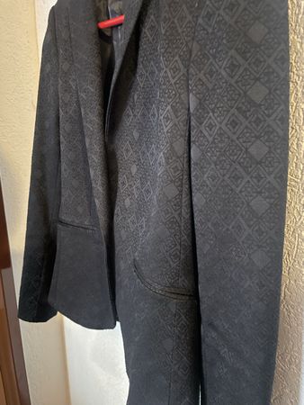 Damen Blazer H&M schwarz mit Muster Grösse 36