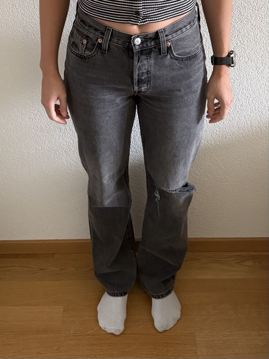 Levi's Jeans: Levi's 501 Jeans, Grösse W26 L32 – Nuovo (secondo la descrizione) da St. Moritz venduto da Dolly14