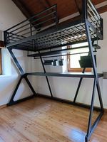 Letto a soppalco con scrivania 