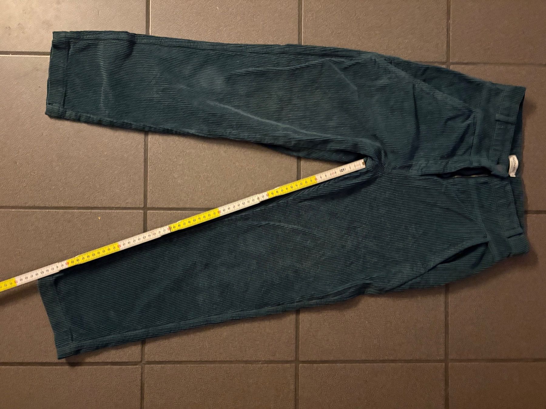 Pantaloni: Two thirds pants – Usato da Fribourg venduto da Anaisschneider 3