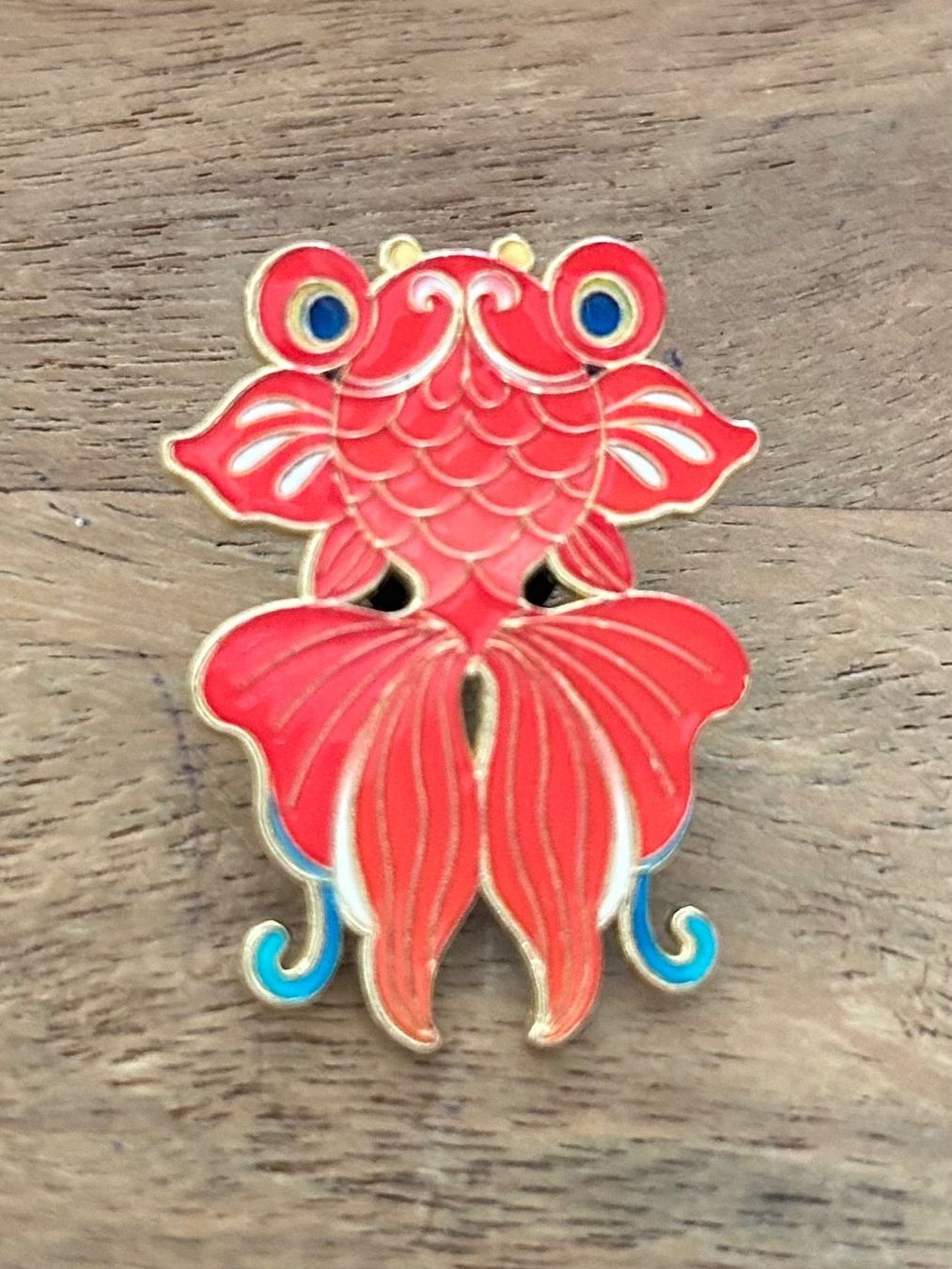 Plaketten & Abzeichen: Pin Goldfisch – Neu und originalverpackt aus Geneve von vane267