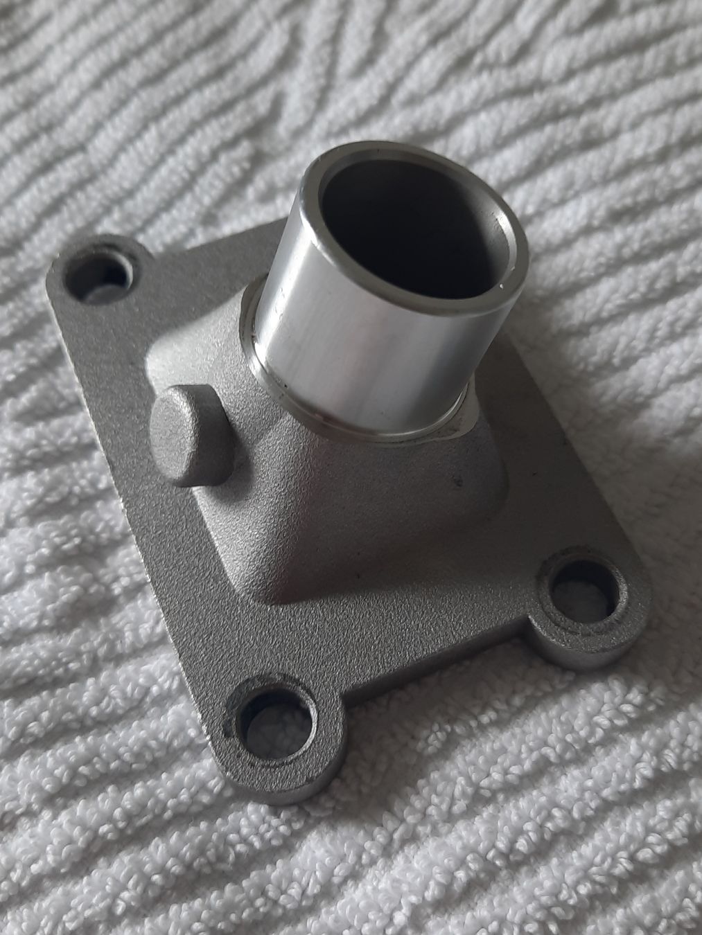 Pièces pour mobylette: Ansaugstutzen italkit 19mm – Neuf (Voir description) à Malters par Bontu