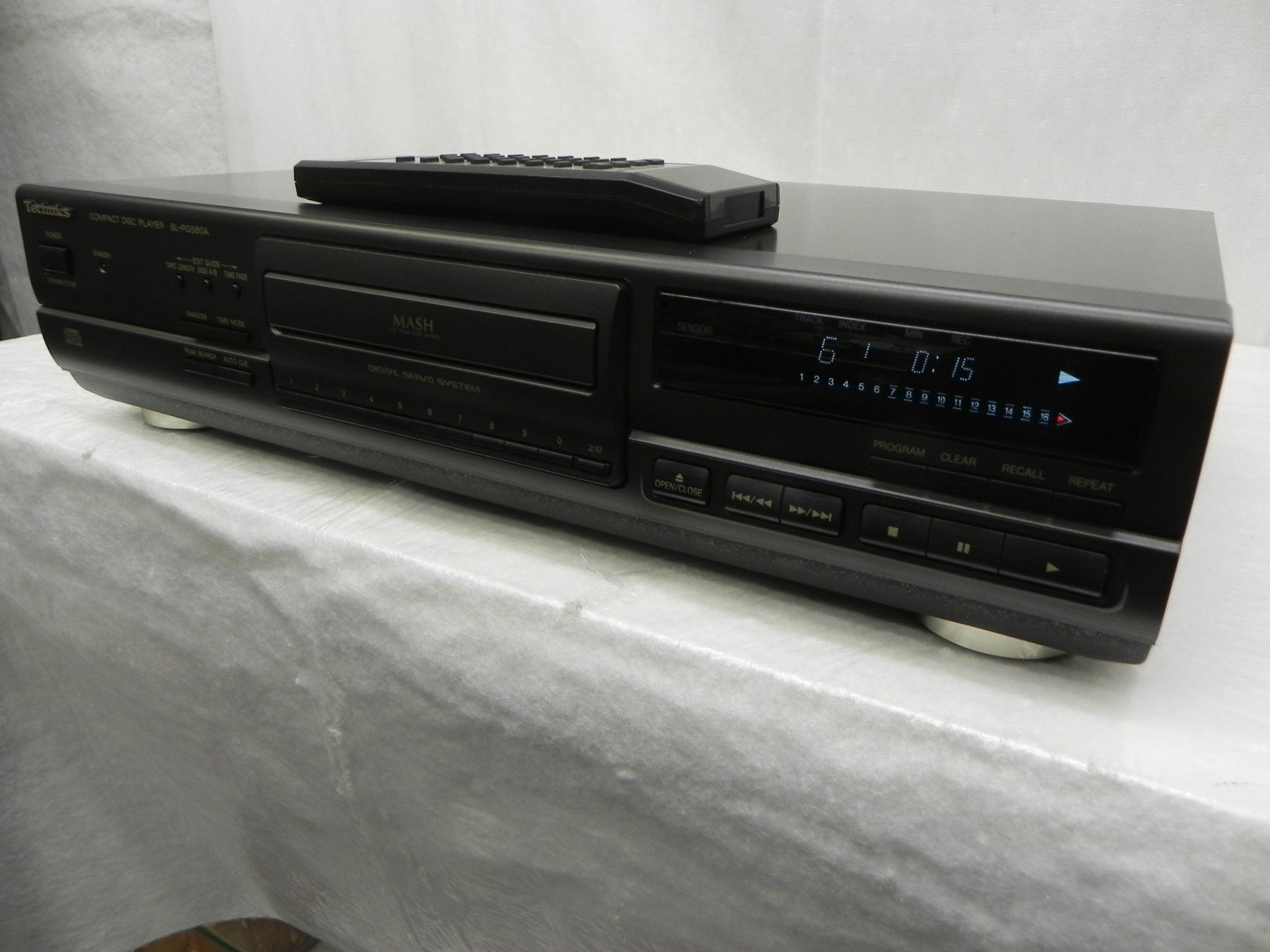 Technics Lettore multimediale & Streamer: Technics SL-PG 580A CD-Player Total Liquidation – Usato da Basel venduto da Life-Style-Art 1