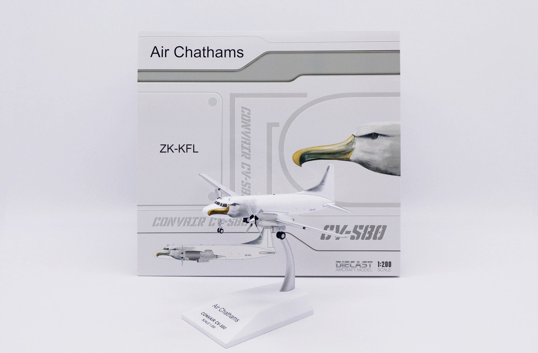 Kit di modellismo & Modellini statici: ConvairCV-580 Air CHATHAMS – Nuovo e nell'imballaggio originale da Morges venduto da iljamuromez 7