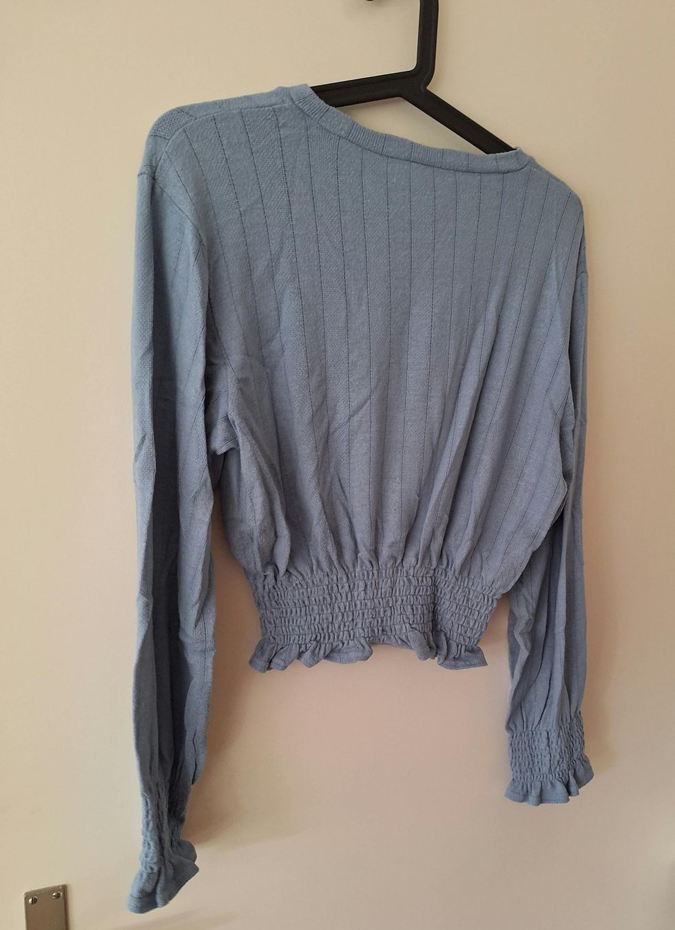 Maglioni & Felpe: Feiner Pullover hellblau – Nuovo (secondo la descrizione) da Aesch BL venduto da sar_j59l