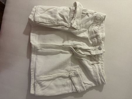 Stradivarius Cargo Rock weiss Grösse 36 