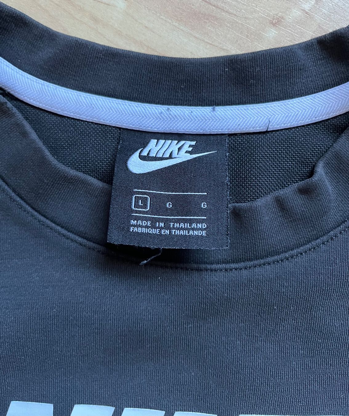 Nike Pullover & Sweatshirts: Nike Pullover Gr. L – Gebraucht aus Niederuzwil von Mala 1