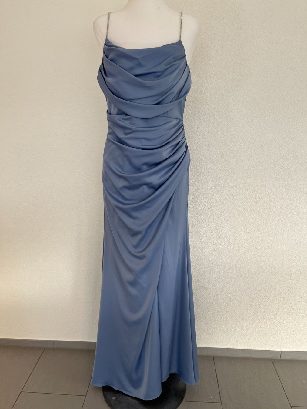 Vestiti: Mega Abend-Kleid, Gr. M-L, NEU, NP 169.- – Nuovo e nell'imballaggio originale da Altendorf venduto da Beauty_Girl83