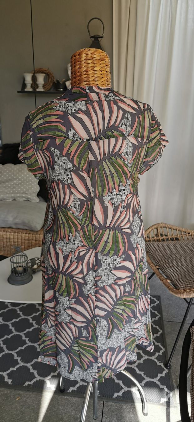 Nile Kleider: Nile Kleid, M – Gebraucht aus Oberdiessbach von Birly 1