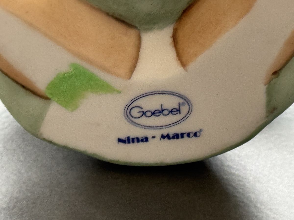 Figurines: ENGEL Goebel Nina-Marco   sitzend mit Flöte – D'occasion à Honau par sainj 3