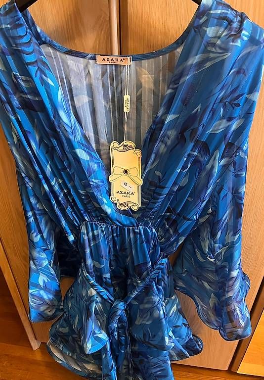 Vestiti: Vendo abito corto blu – Usato da Jona venduto da sen_vd8v 1