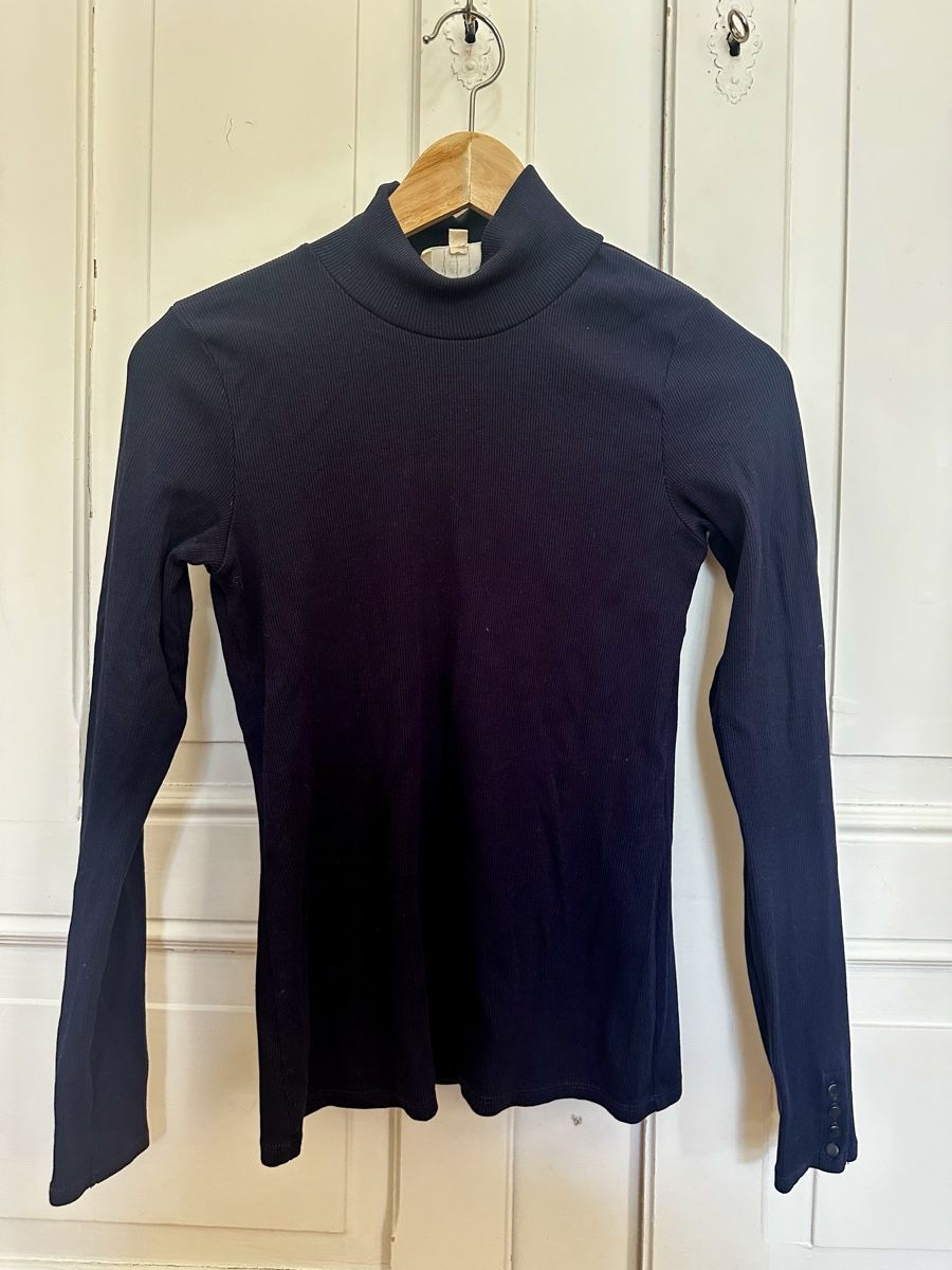 Sezane Top: Sézane Turtleneck dunkelblau Rippstrick Baumwolle – Nuovo (secondo la descrizione) da Luzern venduto da tiz_s8x8