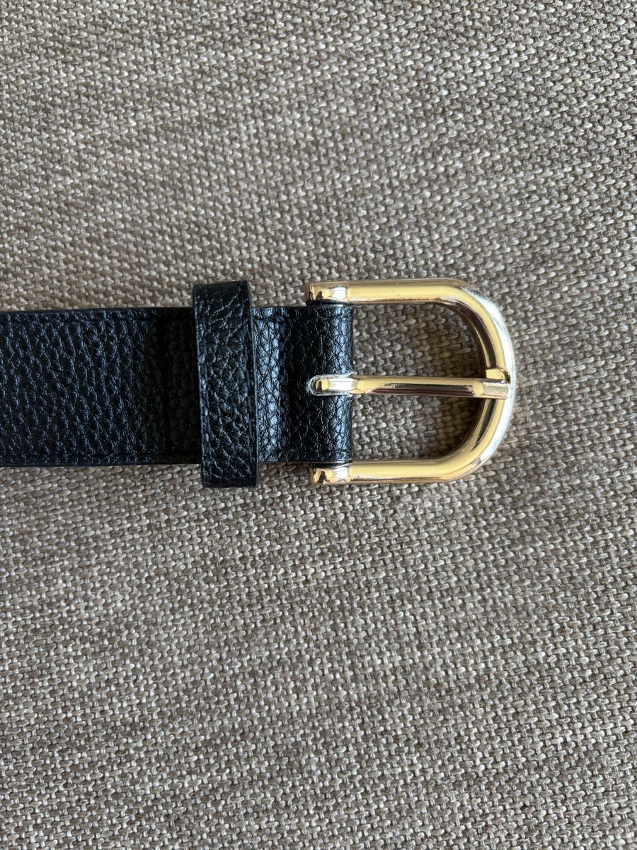 H&M Cinture: Schwarzer genarbter Ledergürtel H&M - 95cm – Nuovo (secondo la descrizione) da Thalwil venduto da Salome89CH 1