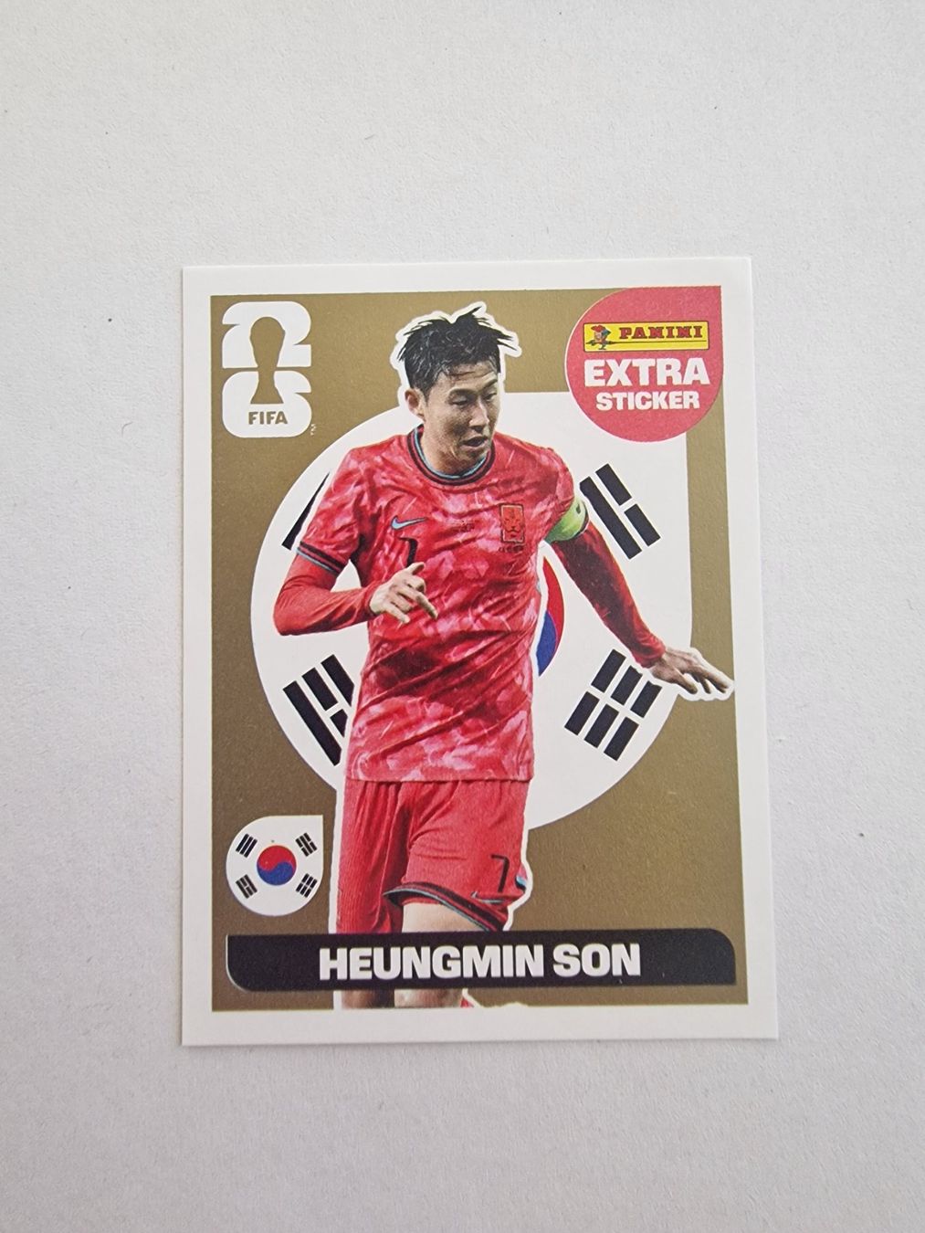 Panini Carte collezionabili: Panini WM 2026 extra Sticker - Son in Gold – Nuovo (secondo la descrizione) da Adliswil venduto da vendor123