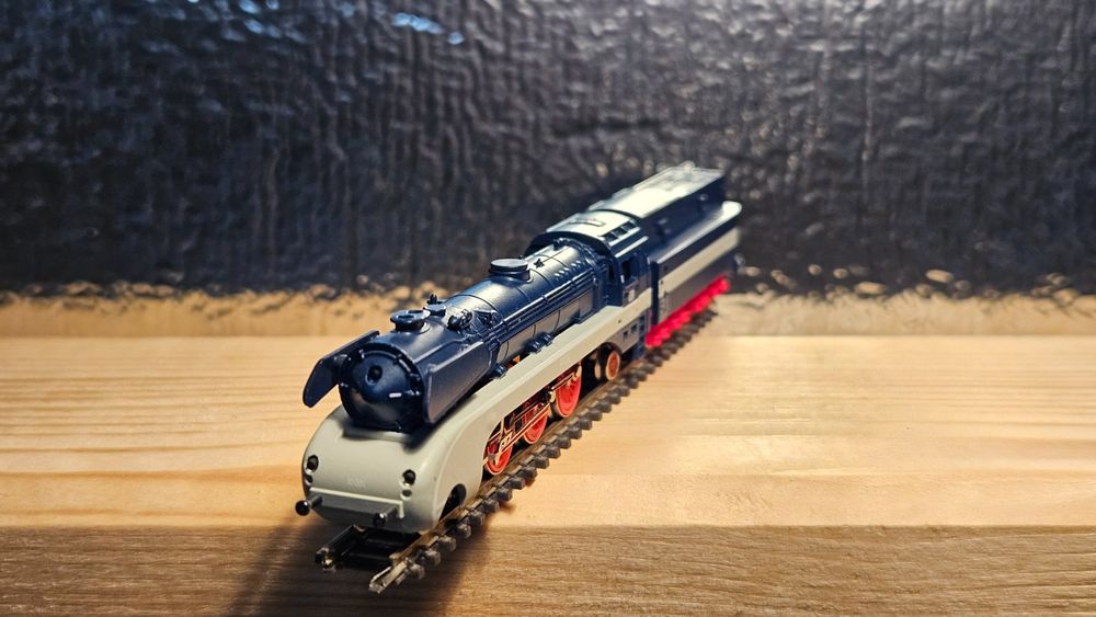 Märklin 8888 Dampflok BR 10 der DB in Spur Z