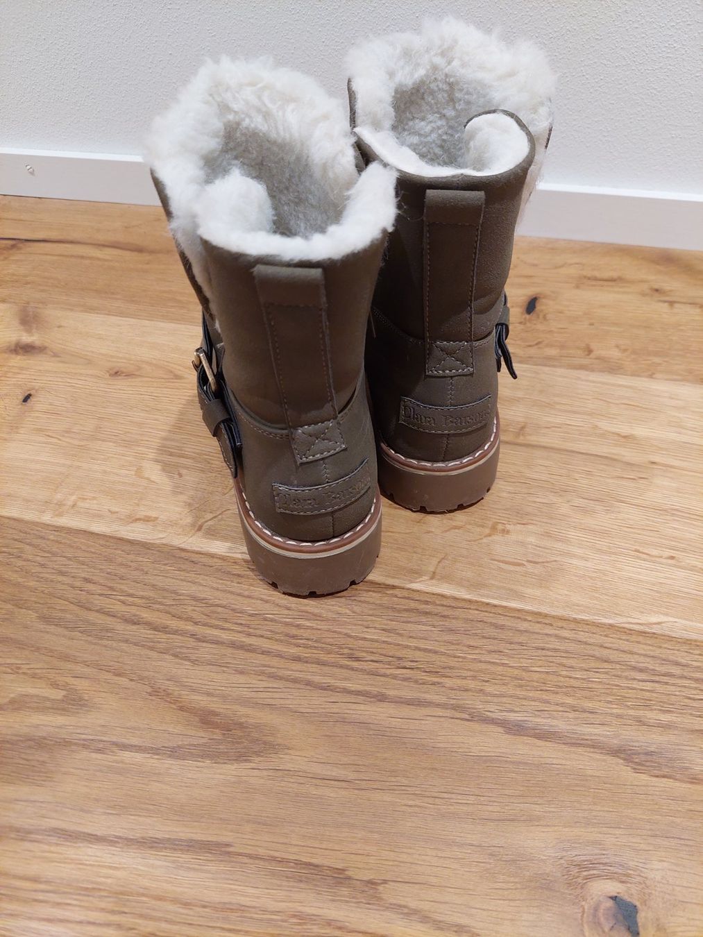 Scarpe da donna: Stiefelette khakigrün, Gr. 38 – Usato da Schenkon venduto da rausausdemhaus 1