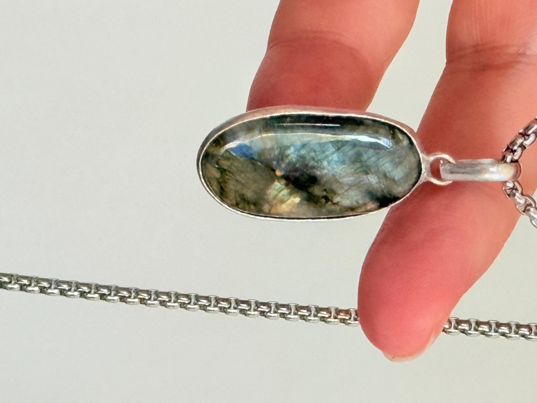 Catenine: Labradorite necklace – Nuovo e nell'imballaggio originale da Genève venduto da AGBERG 8