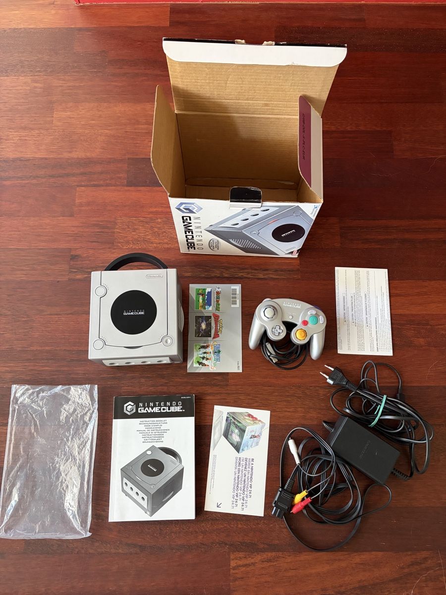 Nintendo Console: Gamecube - Limited Edition Platinum - OVP - Top Zustand – Usato da Baden venduto da tob_t8gw 2