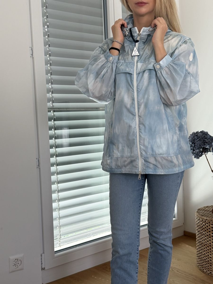 Moncler Jacken: Moncler jacket mid-season size 1 cloud blue  – Neu und originalverpackt aus Zürich von ste_vwk8
