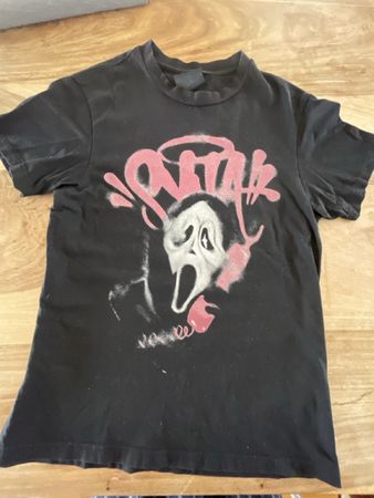 Syna World Graphic T- Shirt 