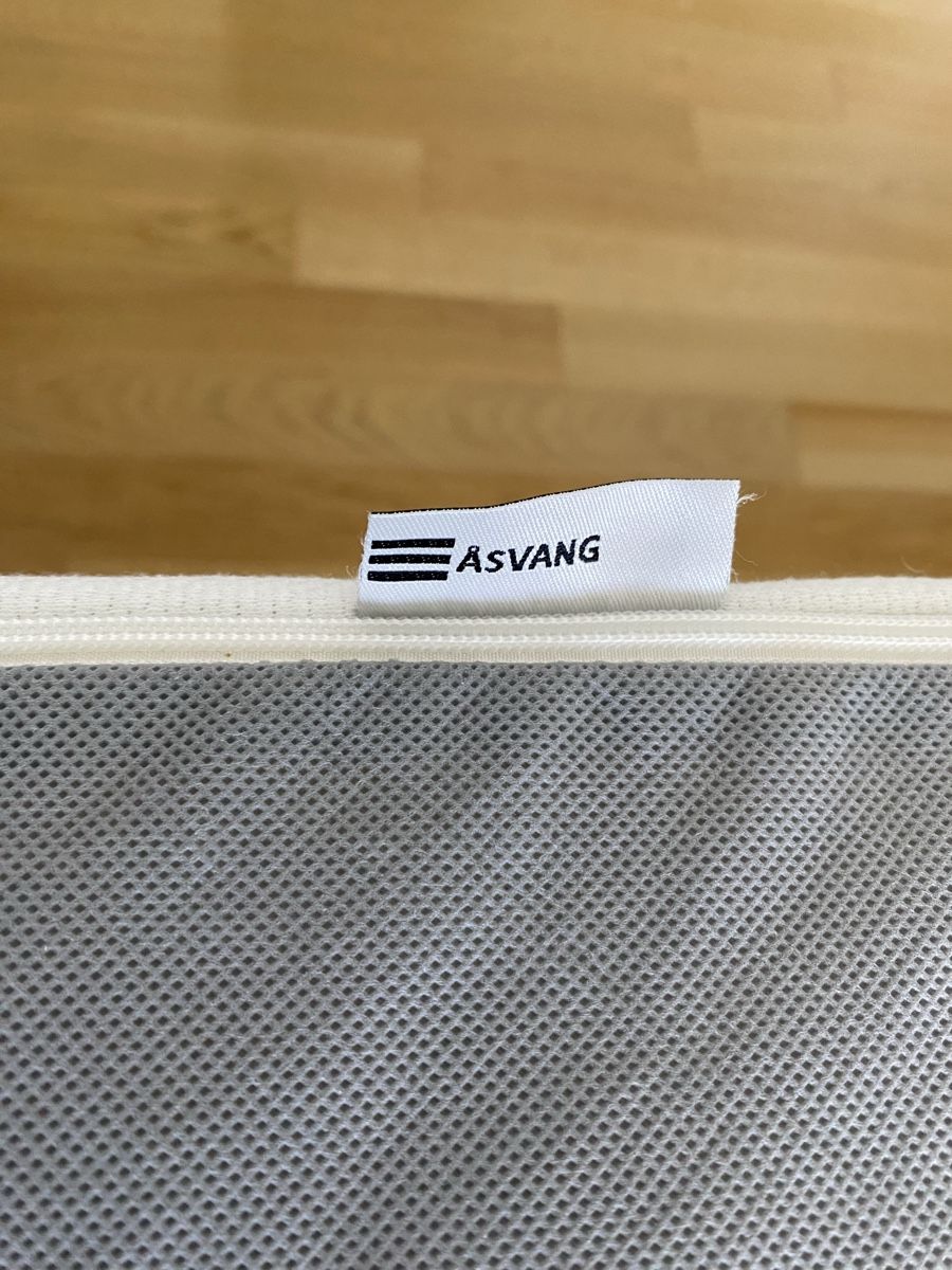 Matelas: IKEA Asvang Foam Mattress – D'occasion à Thalwil par jon_xx9b 3