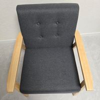 Wohnzimmersessel mit Armlehnen aus Holz