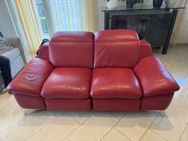 Elektrisches rotes Ledersofa 2-Sitzer - Stilvoll und Bequem!