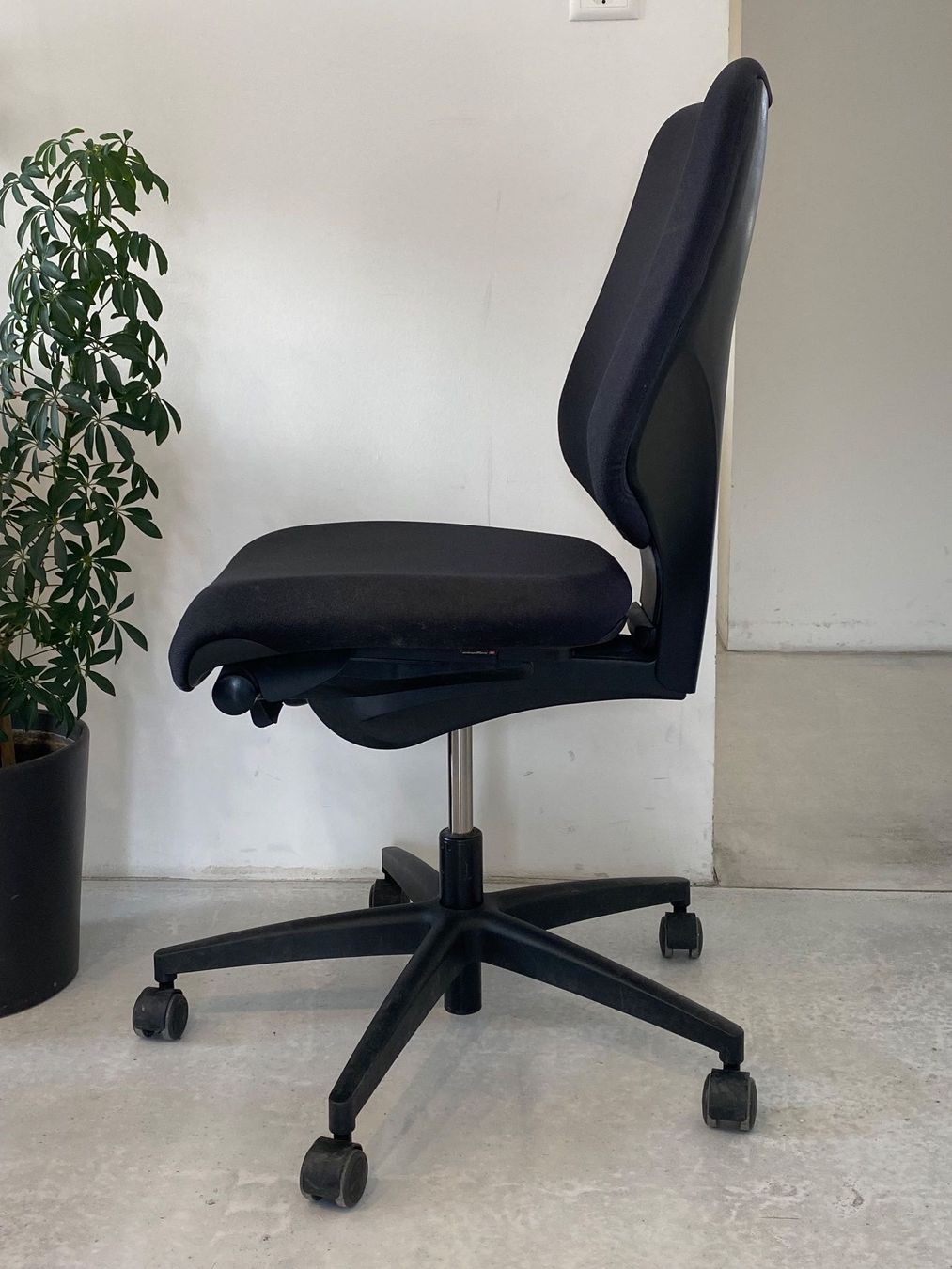 Giroflex Sedie: Giroflex Bürostuhl, 6 Stk – Usato da Chur venduto da has_f8lc 1