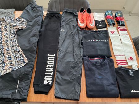 Kleiderpaket Boys zu verkaufen (10_Teile)