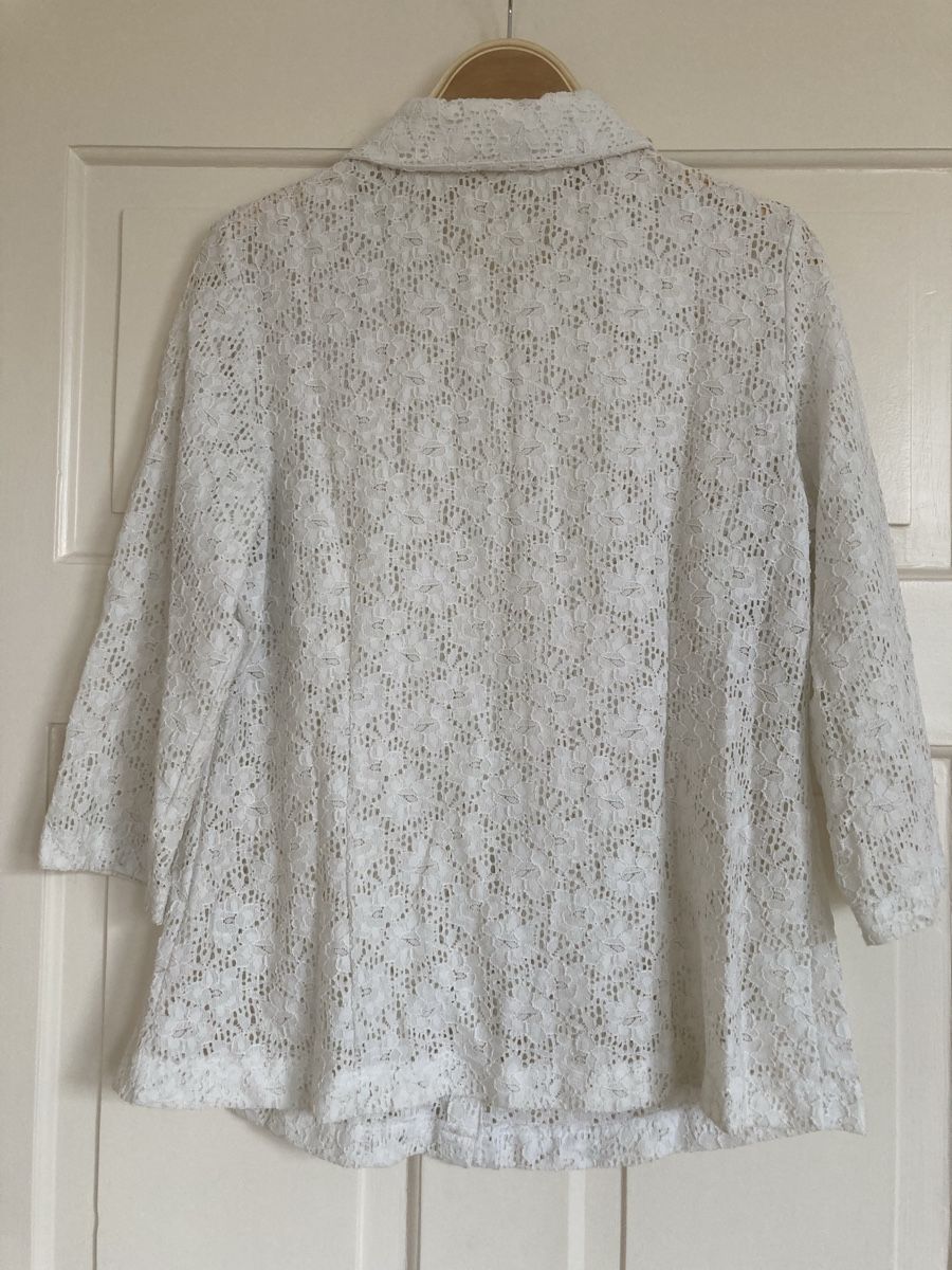 Camicette: White Lace Blouse 3/4 Sleeve Size M/L – Usato da Zürich venduto da Maki333 2