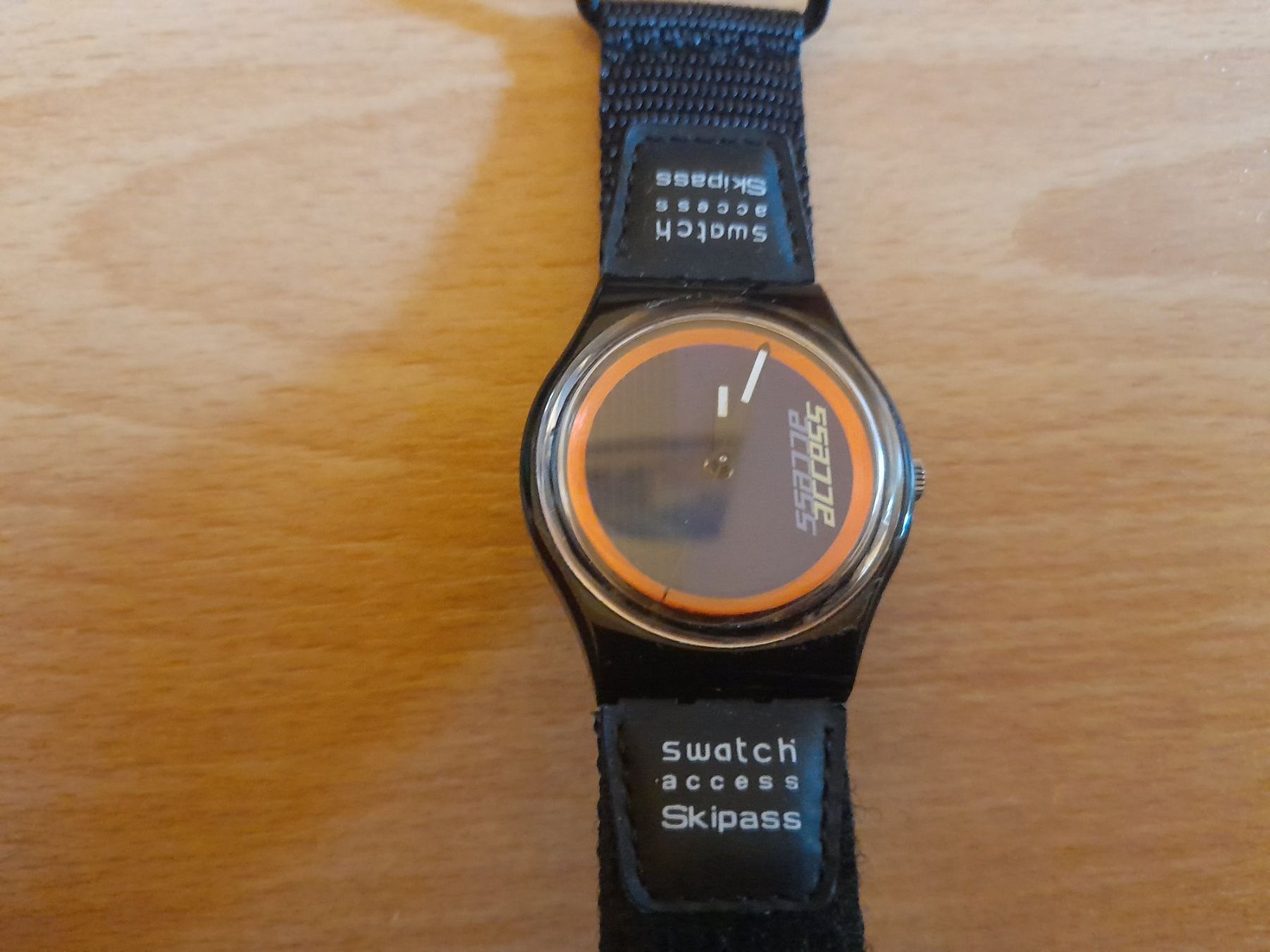Swatch Uhren: Swatch Access Skipass Armbanduhr – Gebraucht aus Lustmühle von chevi03