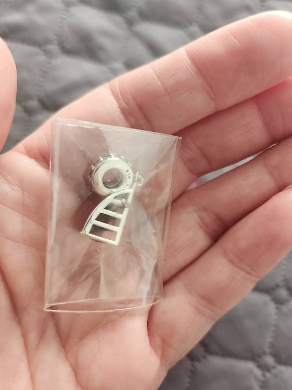 Pandora Ciondoli: Pandora Charm NEU! – Usato da Oftringen venduto da Leleni
