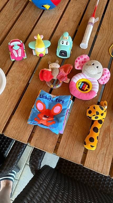 Jouets: Div. Kinderspielsachen  – D'occasion à Stüsslingen par 8-Sunny-8 3
