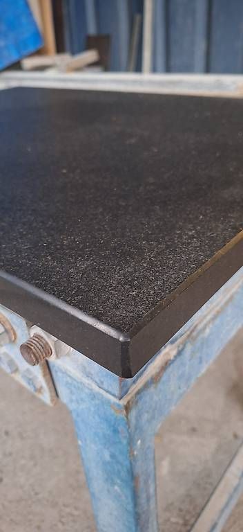 Pierres & tuiles: Granitplatte Nero Assoluto 75x52x3cm – D'occasion à Lyss par Ursprung1 1