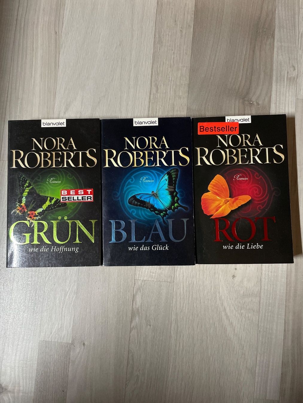 Libri: Nora Roberts 15 Stück – Usato da Kappelen venduto da Waloga 3