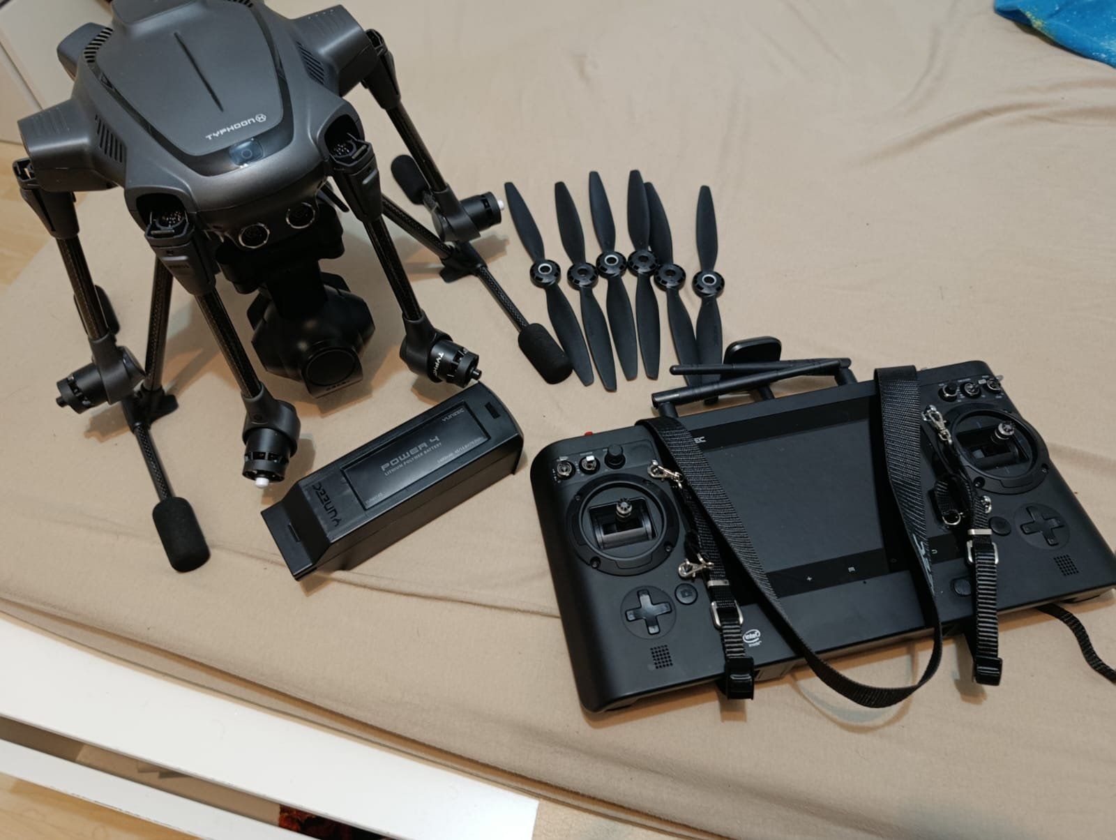 Yuneec Modellismo RC: Yuneec Typhoon H Drohne unbenutzt – Nuovo e nell'imballaggio originale da Schmiedrued venduto da lau_5zch