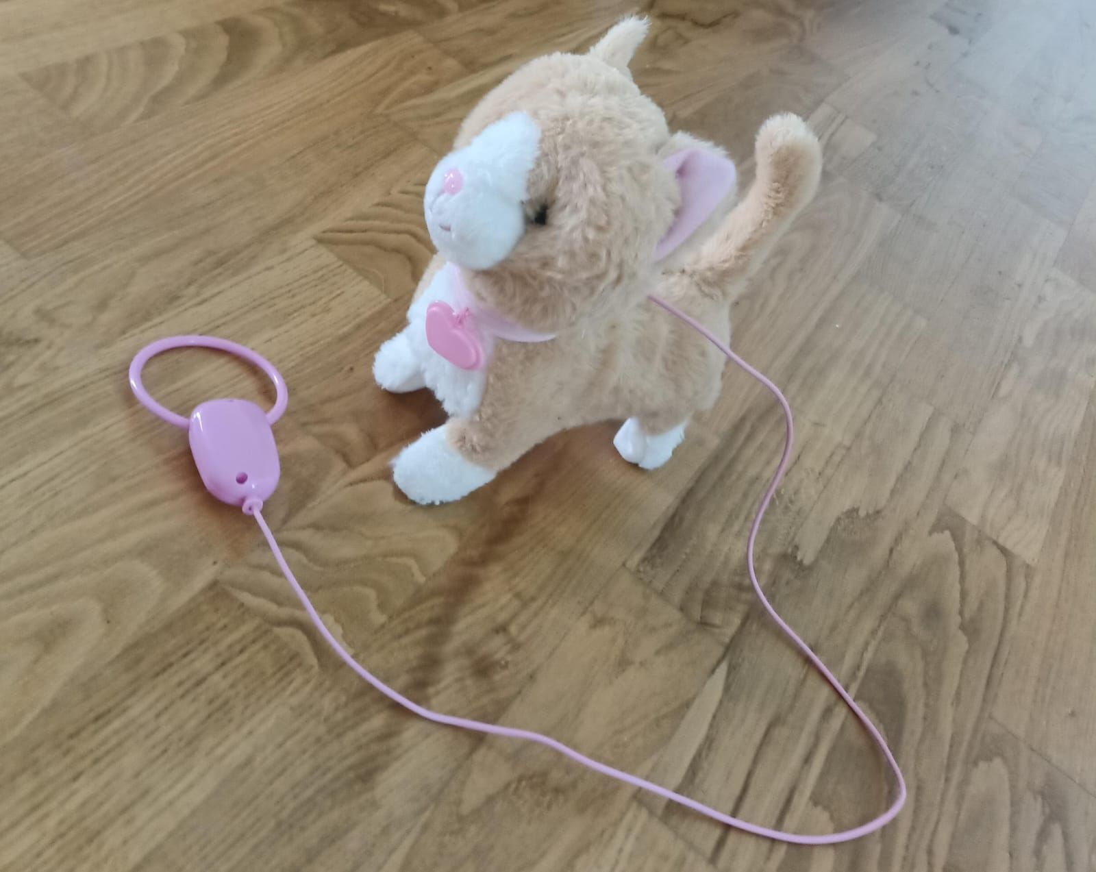 Jouets: Katze Spielzeug  – D'occasion à Muri AG par Mupuputs