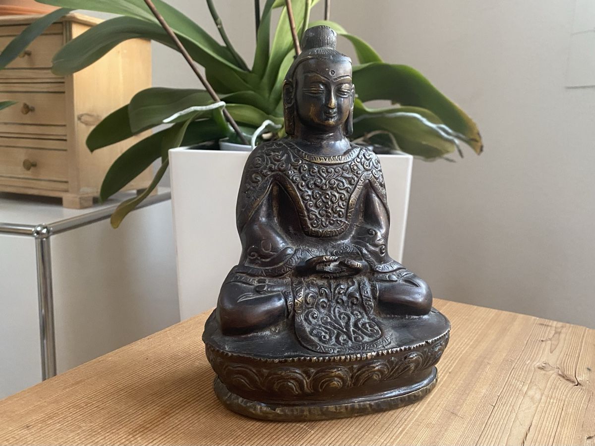 Sculture & Statue: Buddha Figur Bronze Art Deco Antik – Usato da Buochs venduto da H16