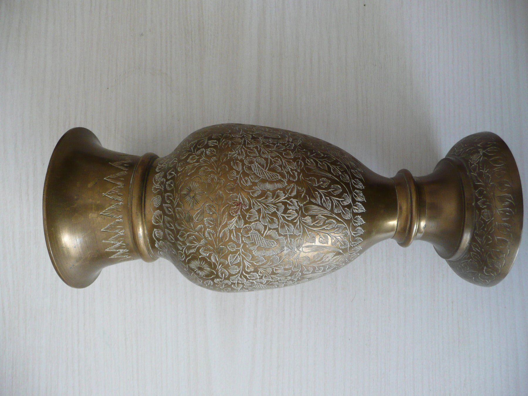 Vasi & Recipienti: Messing Vase mit Gravur - Wunderschöne Dekoration! – Usato da Biel/Bienne venduto da pullax